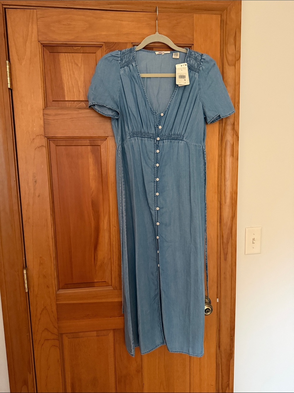 Levi’s Denim Midi dress NWT